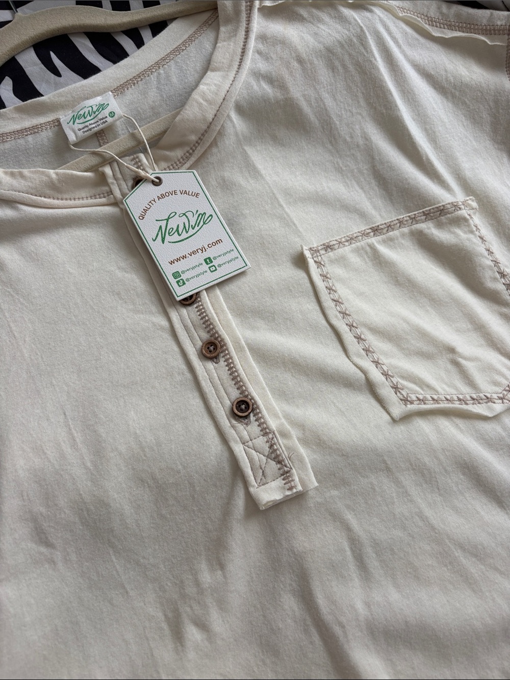 Very J Cream Button-Front Pocket Henley Top